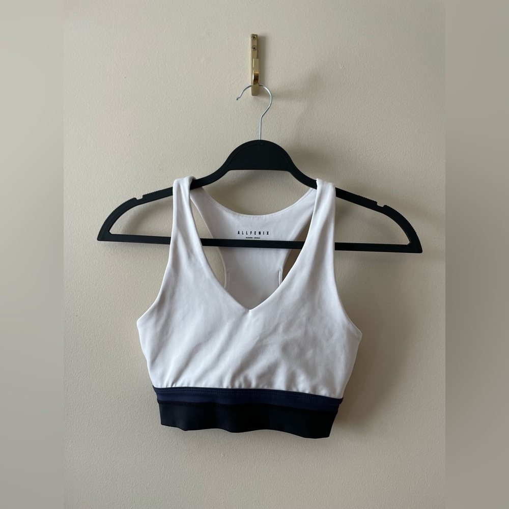 ALL FENIX Mia Stripe Sports Bra in White/Navy V-Neckline Racerback Size XS - Picture 2 of 7